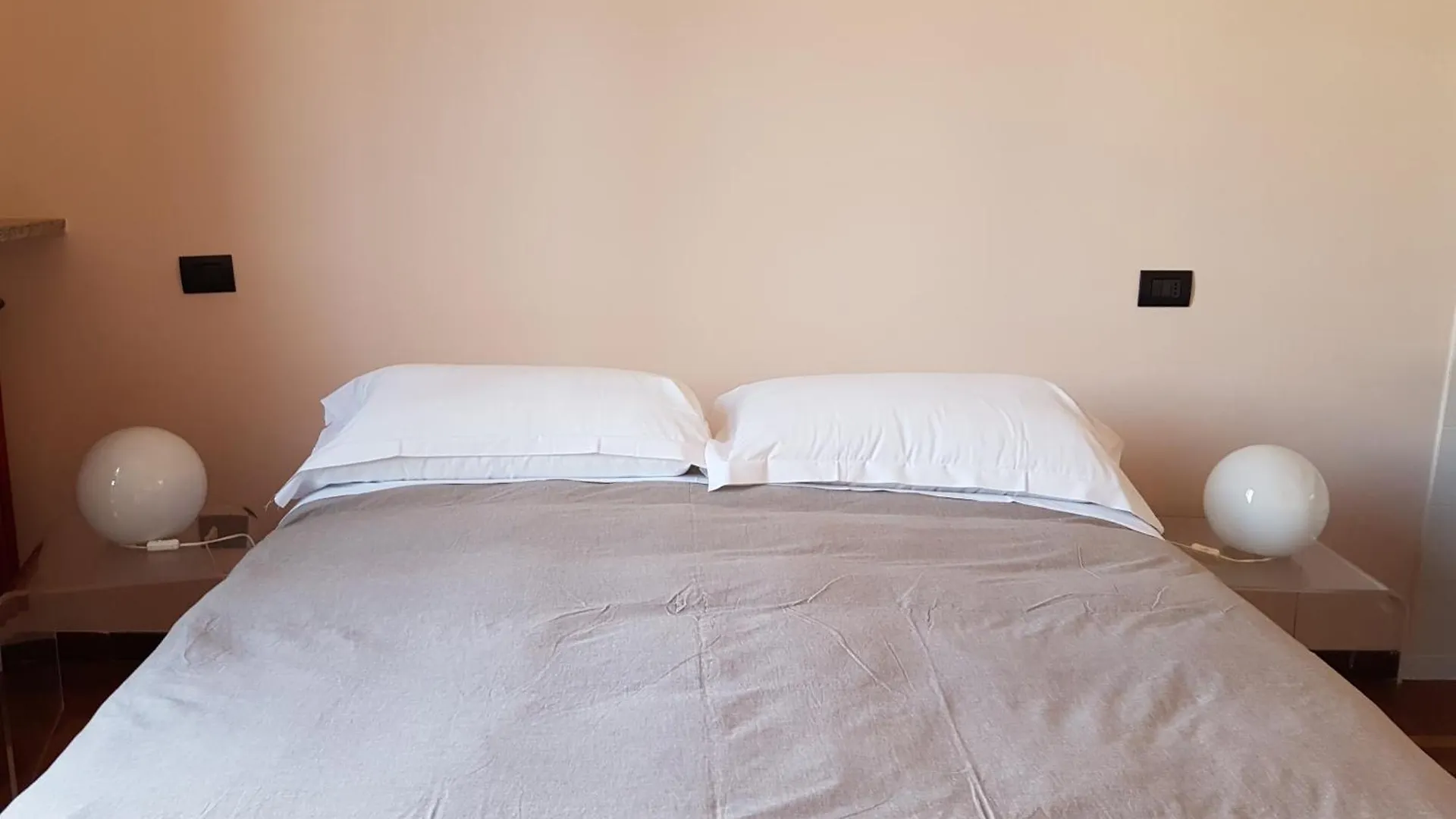 Chiara Rooms location